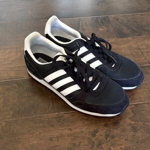 Adidas Men's Classic Black and White Sneakers